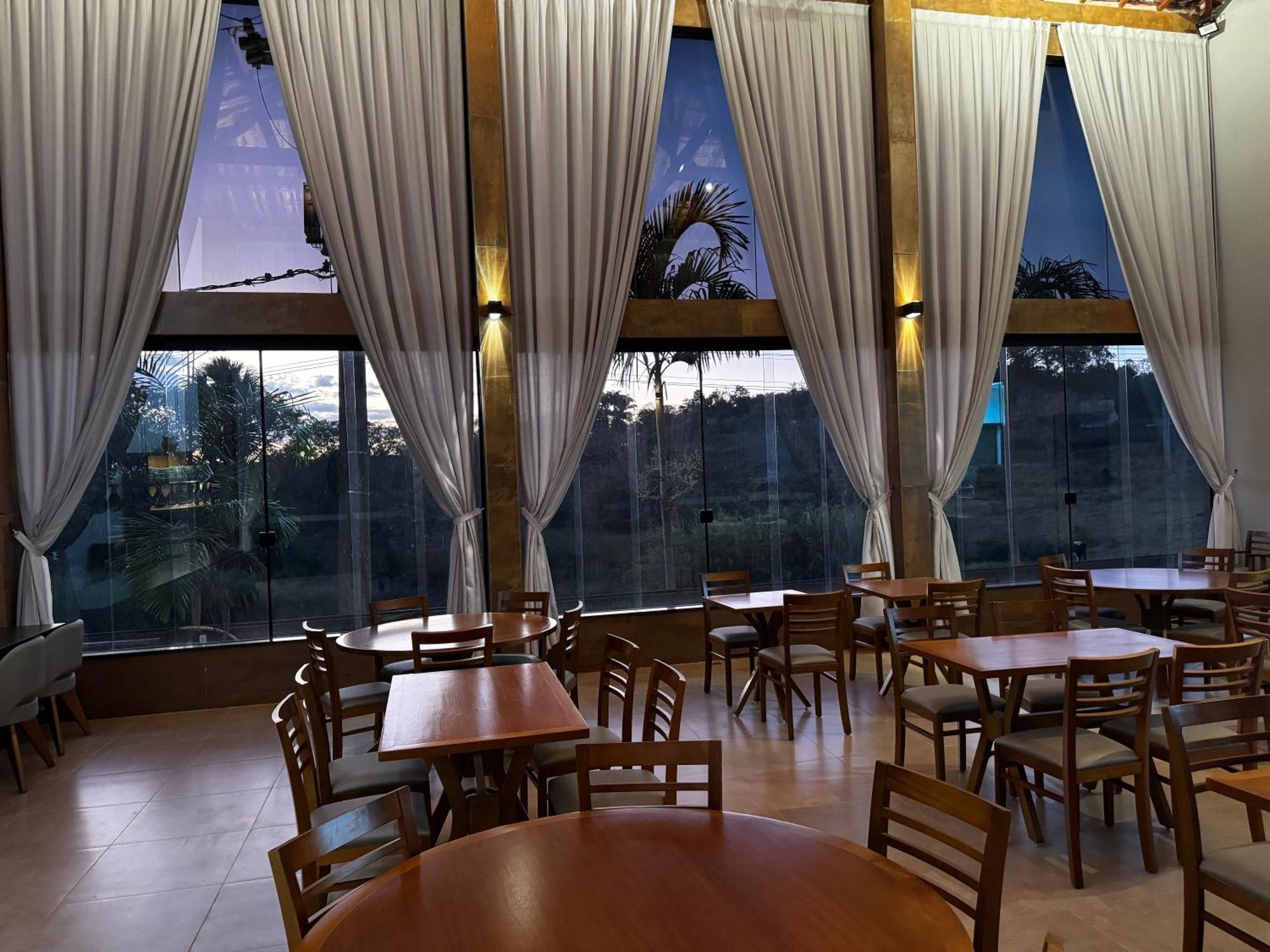 Pousada E Restaurante Terra Rossa São José do Rio Pardo Eksteriør bilde
